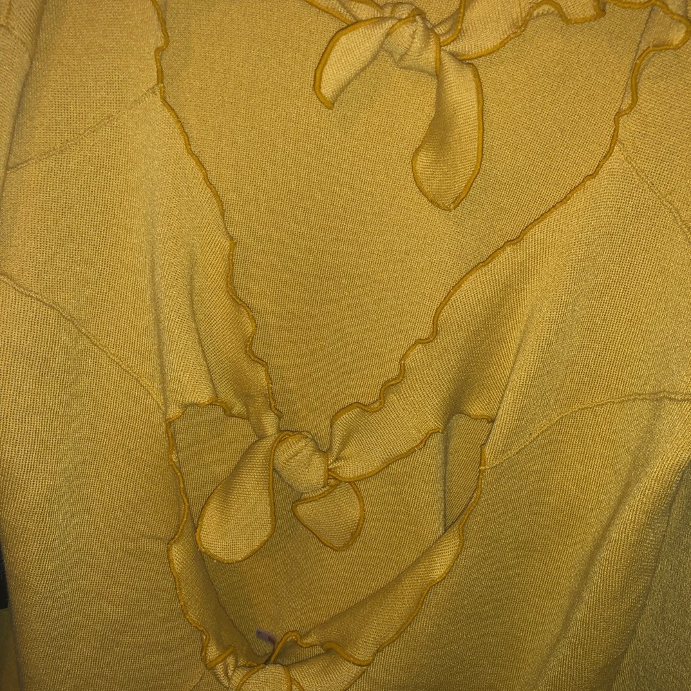 Sweater - Picture 3 of 5